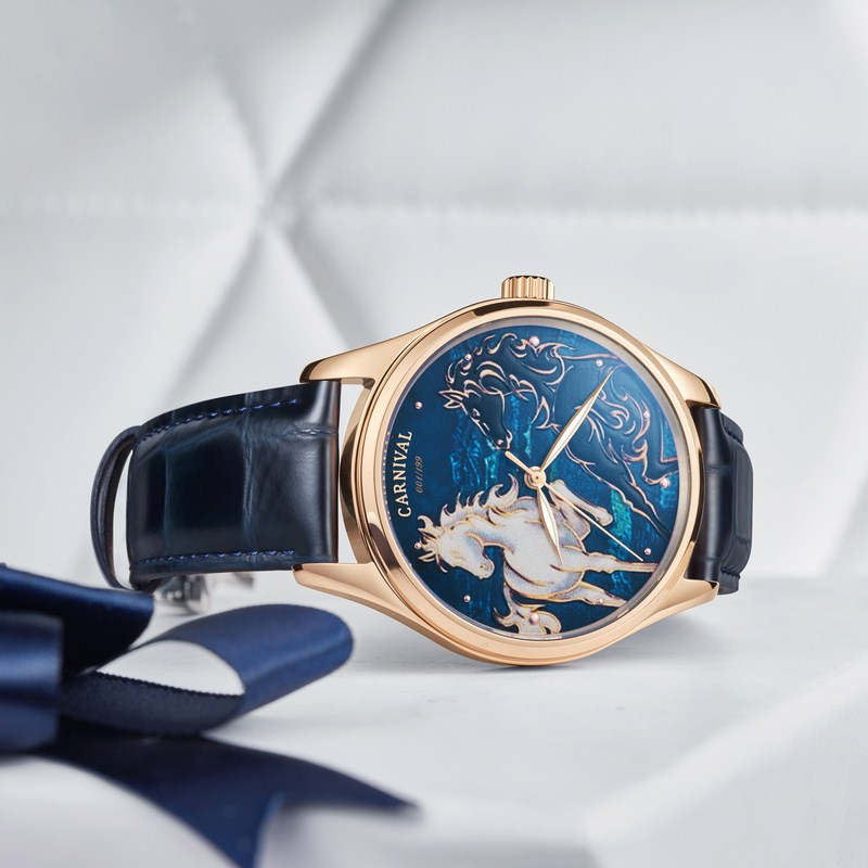 Đồng hồ nam Carnival ngựa3